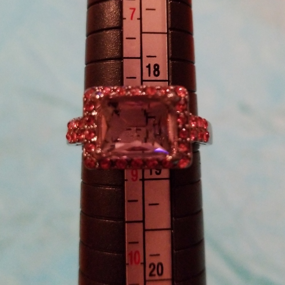Ring - Picture 3 of 5